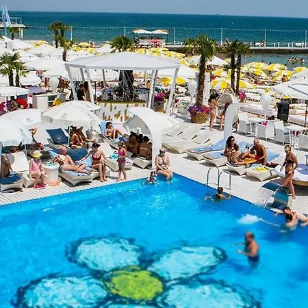 красивая рядом с аркадией и парком Appartement Odessa