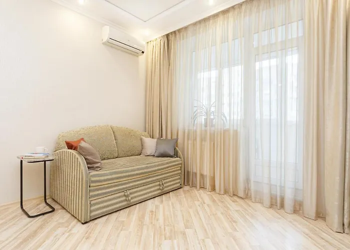 Appartement красивая рядом с аркадией и парком