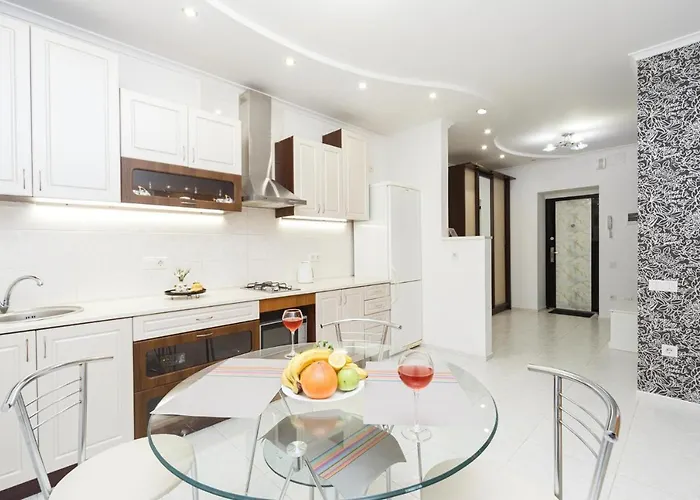 красивая рядом с аркадией и парком