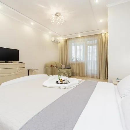 Apartment красивая рядом с аркадией и парком *