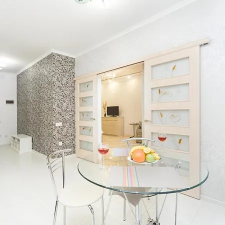 Apartment красивая рядом с аркадией и парком Odesa